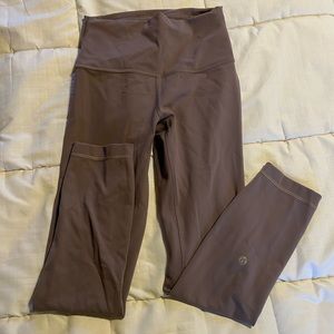 Wunder Train HR Crop 23”- Violet Verbana